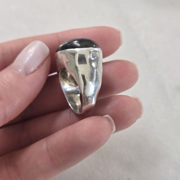 Silver 925 Hand Made Labradorite Blue Oval Large Hammered Band Ring Size 6.5 - Picture 9 of 12